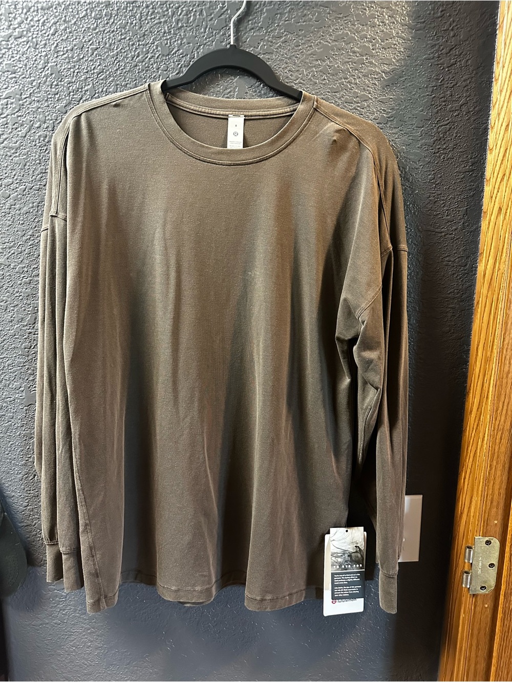 Lululemon EasySet Relaxed Ling Sleeve Wash size 8 - Brown - NWT